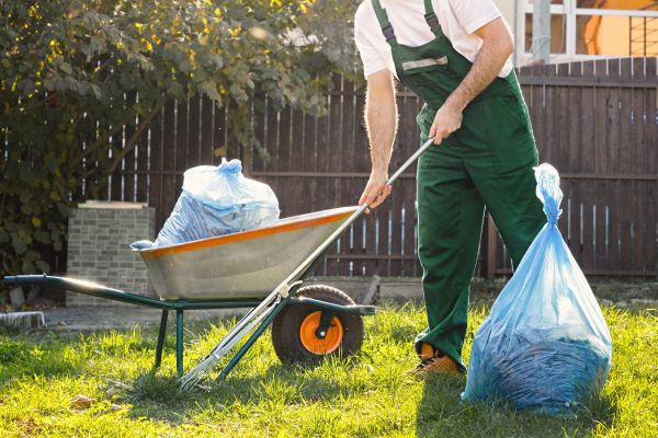 Yard Cleaning in Fort Smith