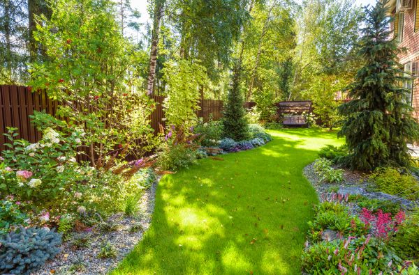 Spring Yard Maintenance in Fort Smith